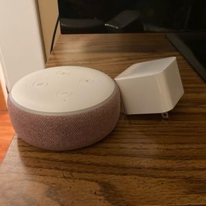Amazon Alexa Echo Dot PINK 3rd gen